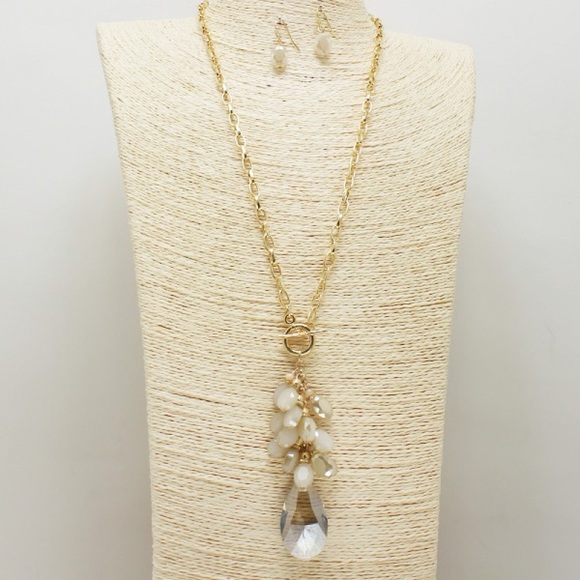 Like to be added to the list! Entire jewelry and accessories inventory for sale! - Picture 13 of 15